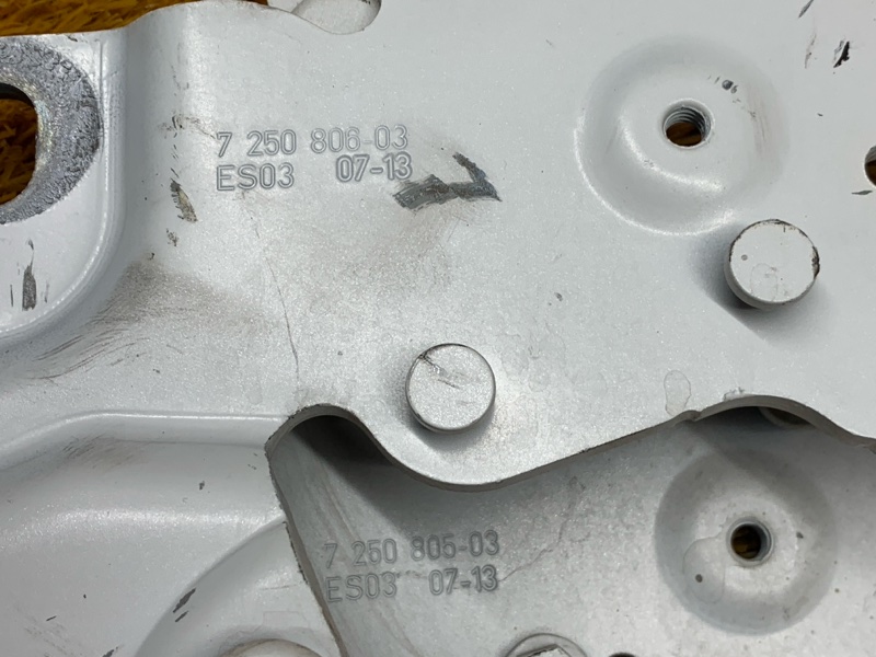 петля капота, 1960 рублей, Красноярск