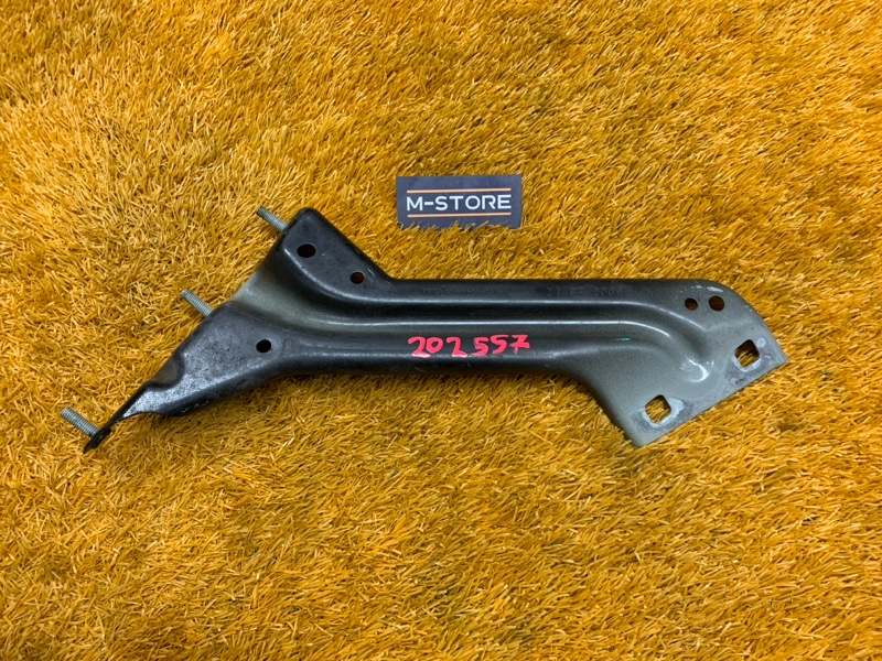 крепление крыла, 950 рублей, Красноярск