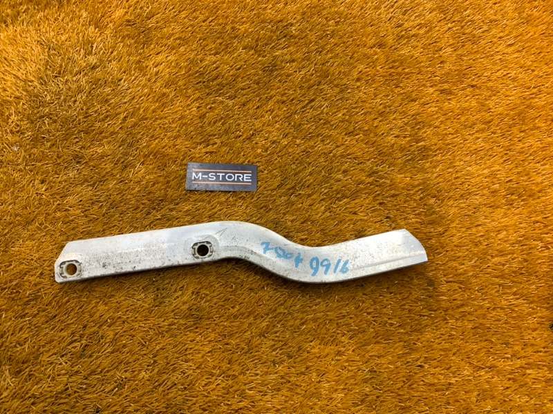 Кронштейн радиатора, 670 рублей, Красноярск