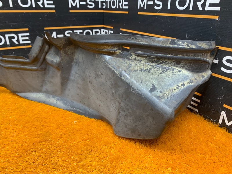 подкрылок, 1900 рублей, Красноярск