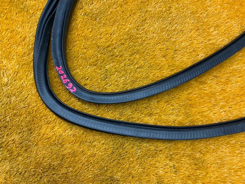 уплотнитель двери, 670 рублей, Красноярск