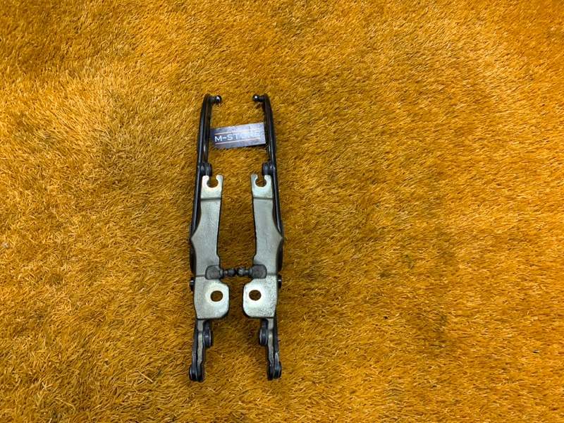 петля багажника, 580 рублей, Красноярск