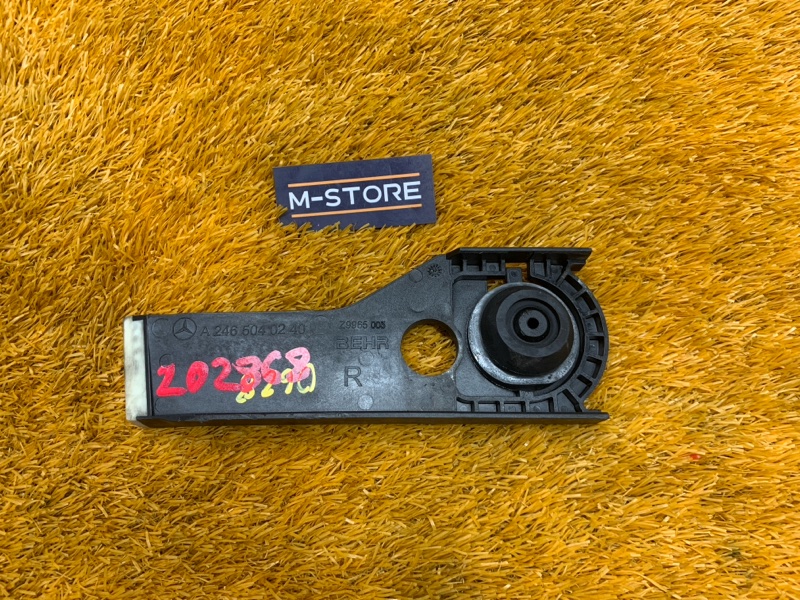 Кронштейн радиатора, 980 рублей, Красноярск