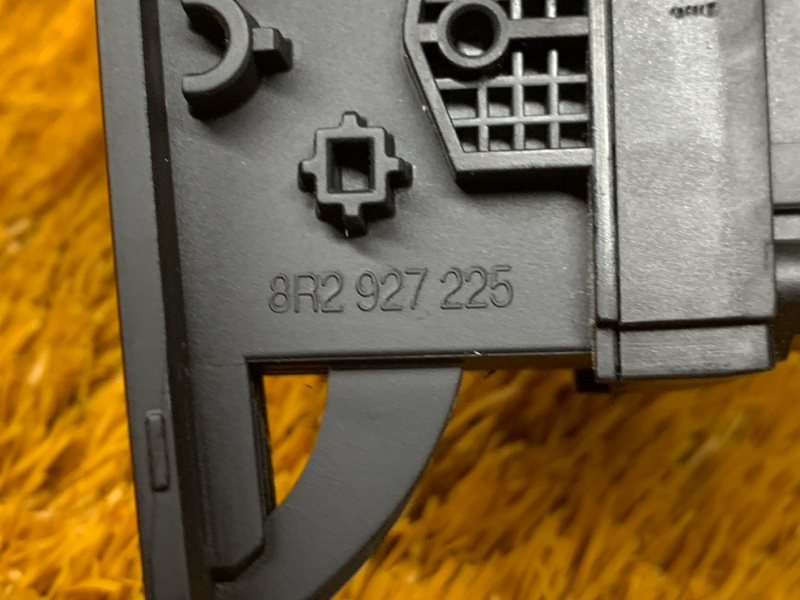 выключатель камеры заднего вида, 370 рублей, Красноярск