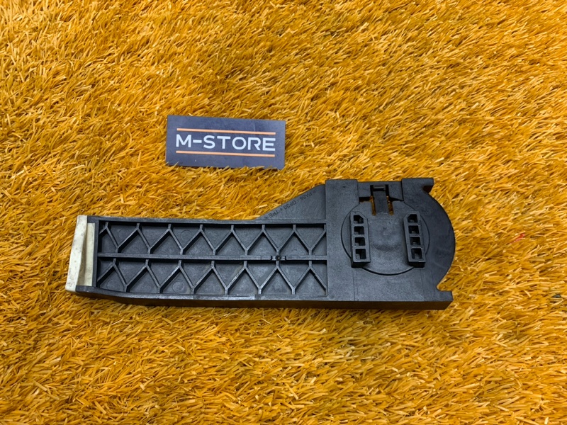 Кронштейн радиатора, 980 рублей, Красноярск