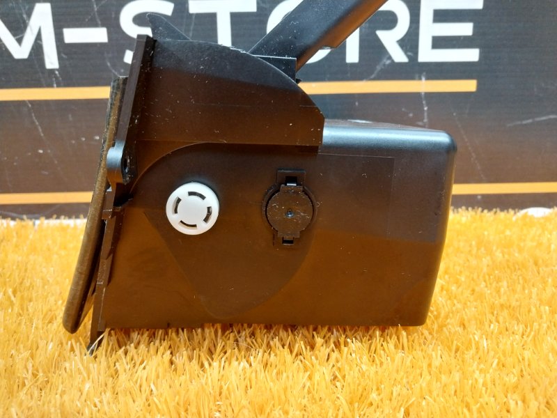 бардачок, 300 рублей, Красноярск