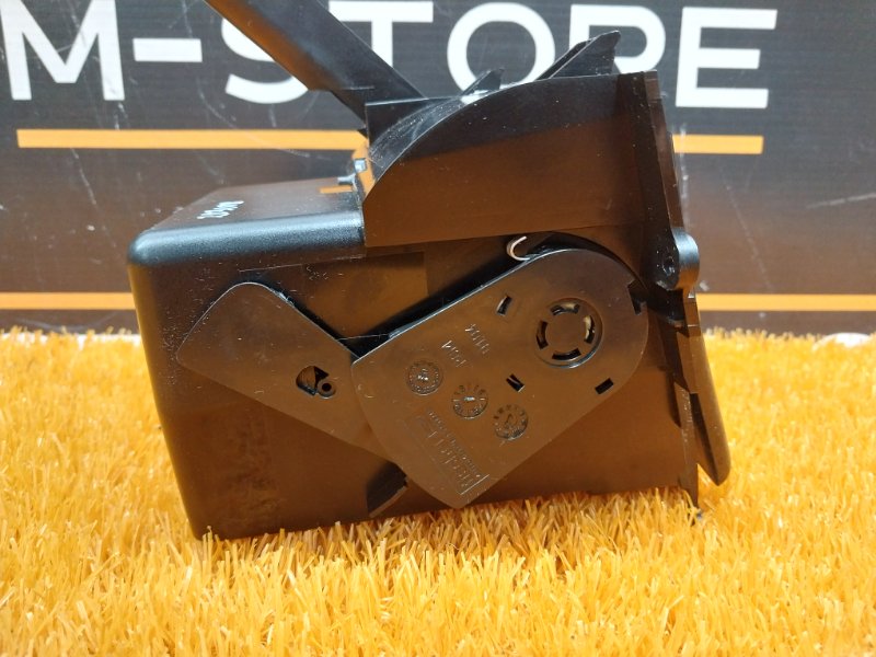 бардачок, 300 рублей, Красноярск