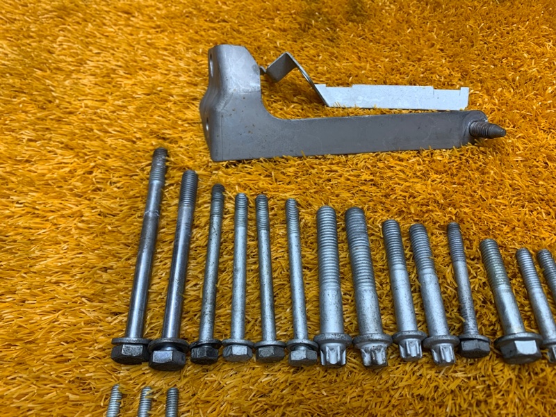 Болты и гайки ДВС, 750 рублей, Красноярск