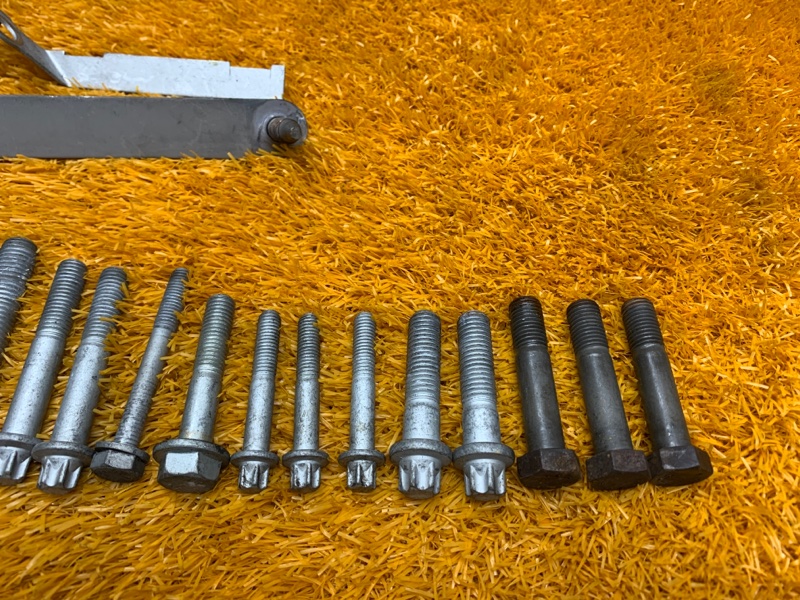 Болты и гайки ДВС, 750 рублей, Красноярск