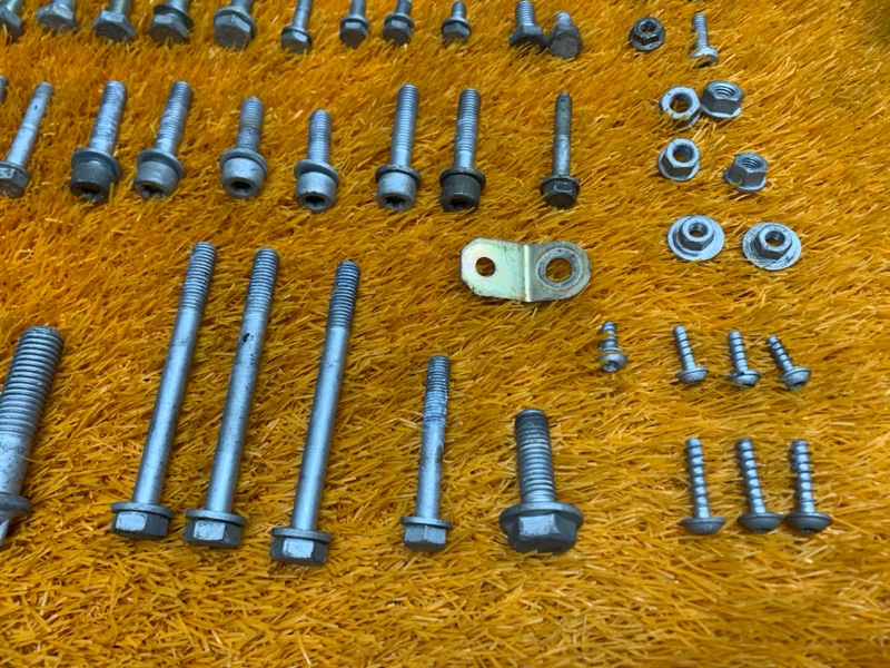 Болты и гайки ДВС, 630 рублей, Красноярск