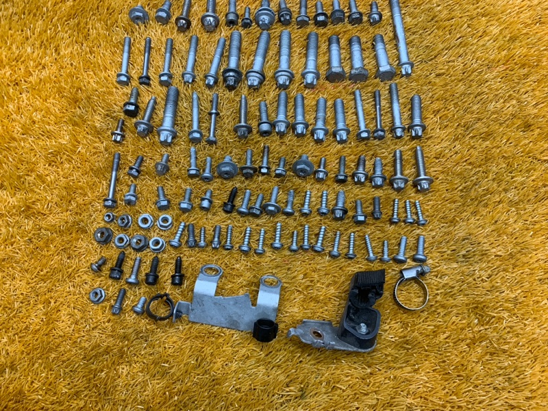 Болты и гайки ДВС, 870 рублей, Красноярск