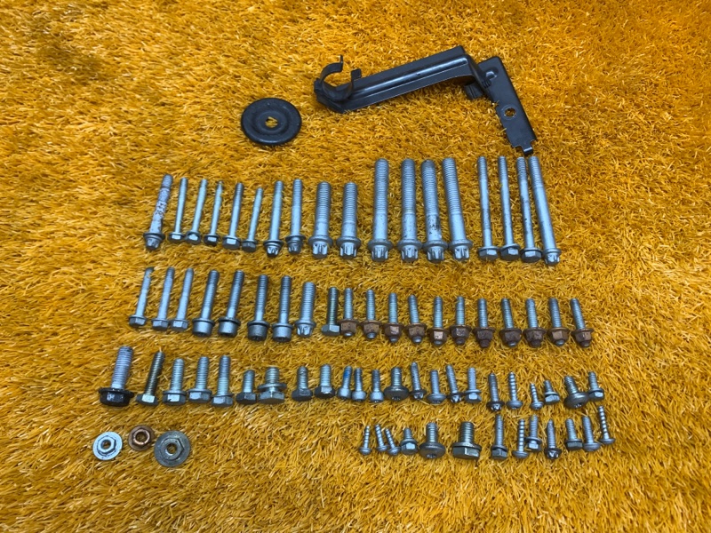 Болты и гайки ДВС, 630 рублей, Красноярск