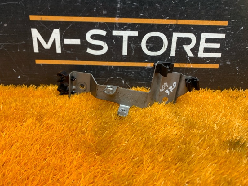 кронштейн, 300 рублей, Красноярск