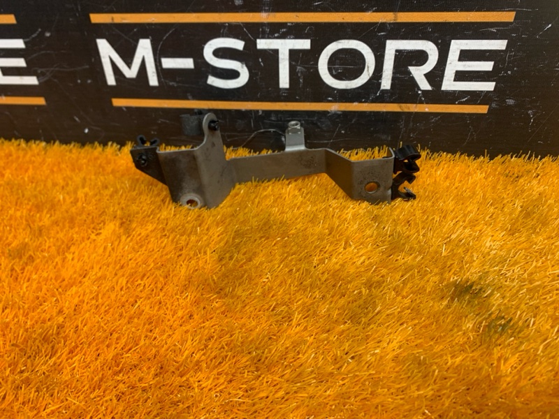 кронштейн, 300 рублей, Красноярск