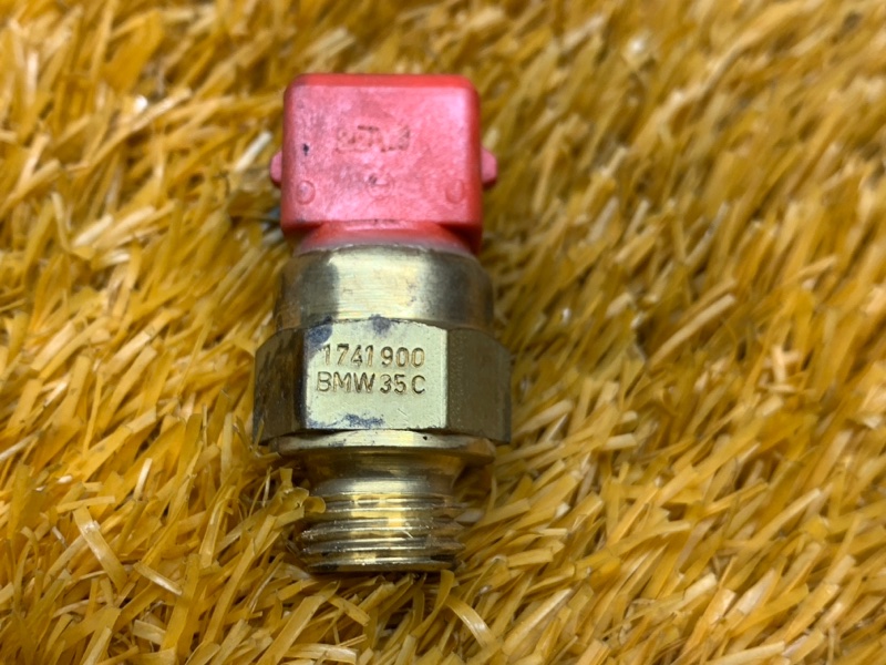 датчик температуры охлаждающей жидкости, 200 рублей, Красноярск