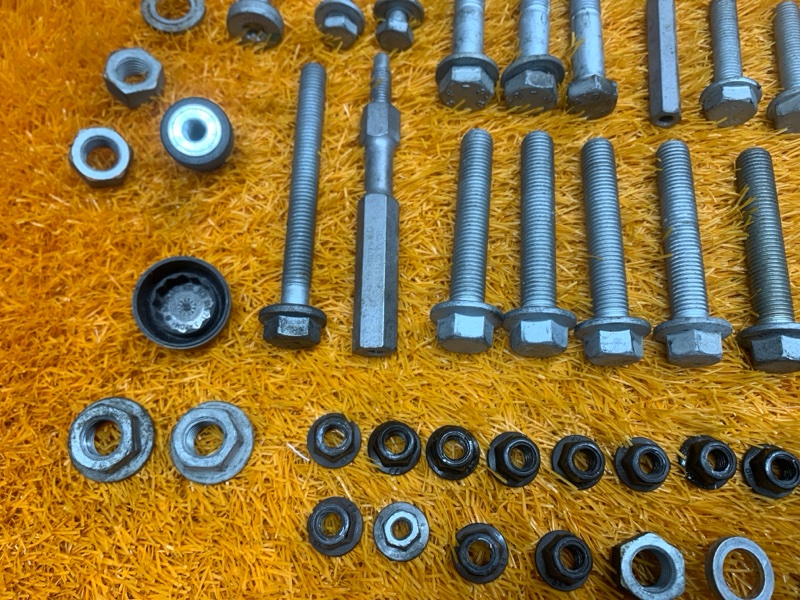 Болты и гайки ДВС, 930 рублей, Красноярск