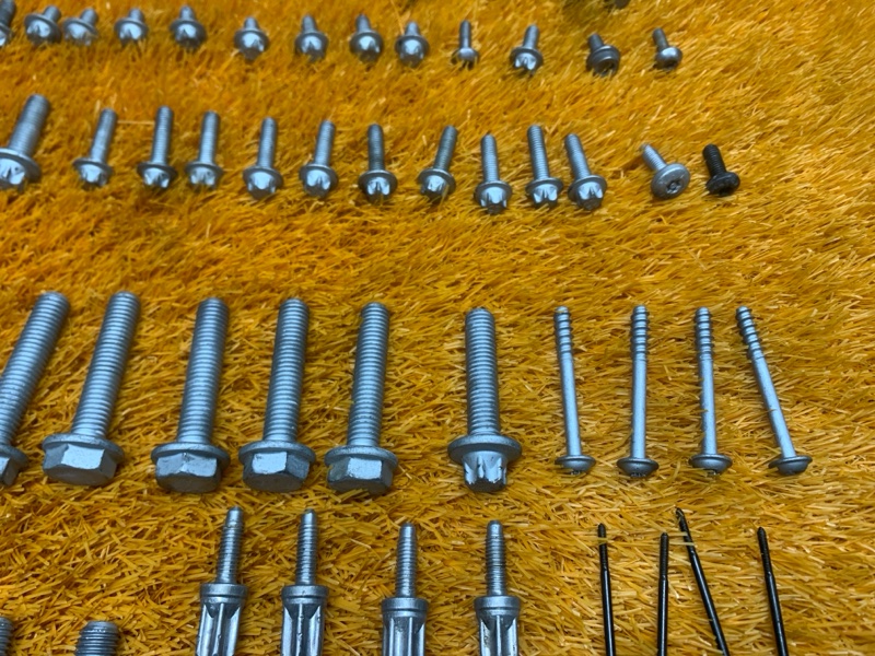 Болты и гайки ДВС, 930 рублей, Красноярск