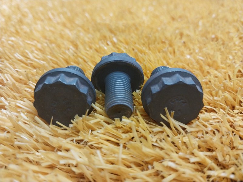 болт гидротрансформатора, 300 рублей, Красноярск