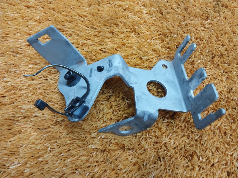 Кронштейн проводки, 300 рублей, Красноярск