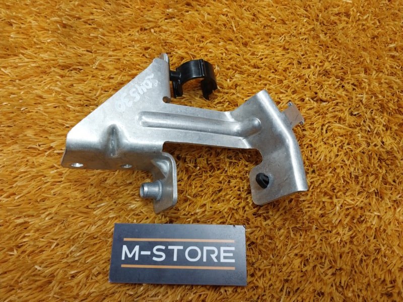 кронштейн, 450 рублей, Красноярск