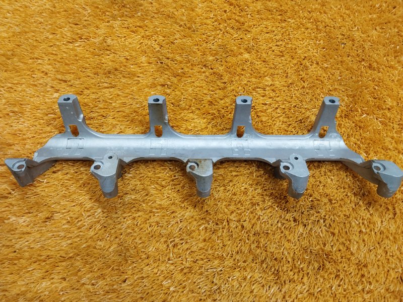 Кронштейн впускного коллектора, 810 рублей, Красноярск