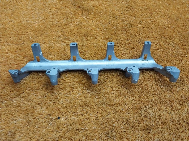 Кронштейн впускного коллектора, 810 рублей, Красноярск