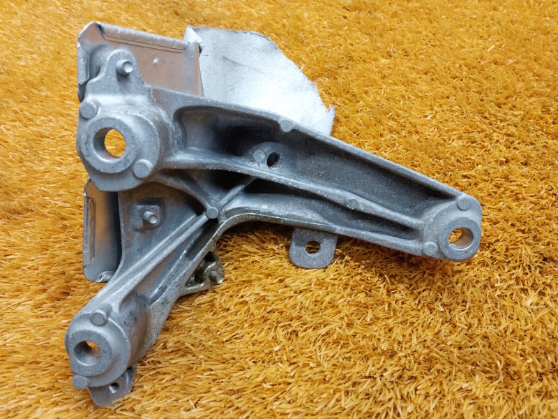 Кронштейн подушки двигателя, 970 рублей, Красноярск