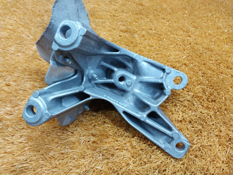 Кронштейн подушки двигателя, 970 рублей, Красноярск