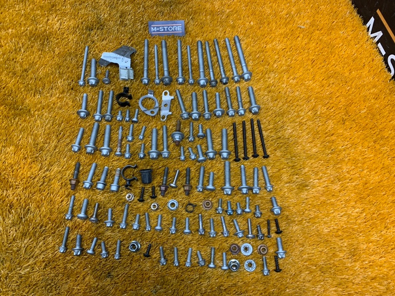 Болты и гайки ДВС, 810 рублей, Красноярск