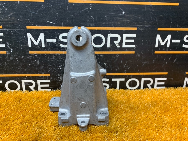 Кронштейн подушки двигателя, 1520 рублей, Красноярск