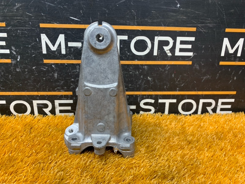 Кронштейн подушки двигателя, 1820 рублей, Красноярск