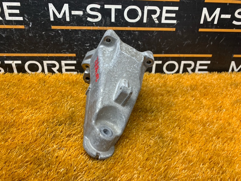 Кронштейн подушки двигателя, 1820 рублей, Красноярск