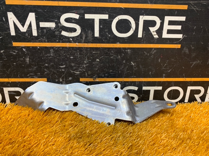 кронштейн, 300 рублей, Красноярск