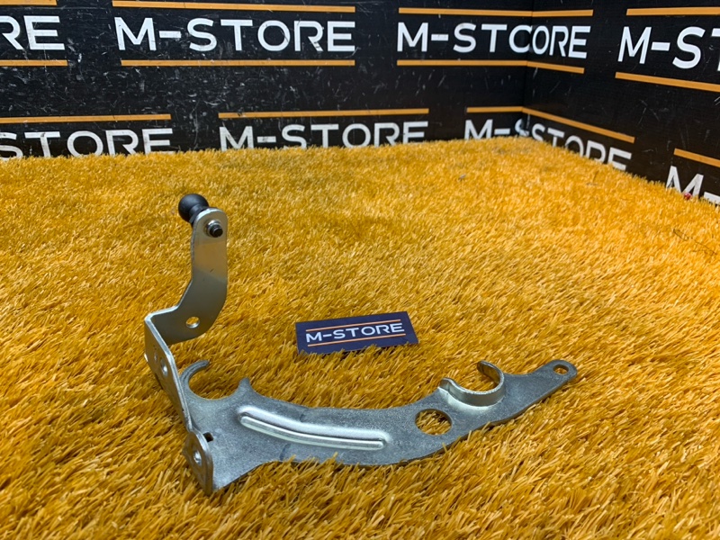 кронштейн, 300 рублей, Красноярск