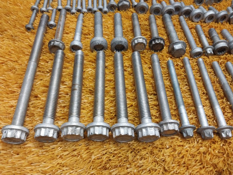 Болты и гайки ДВС, 1100 рублей, Красноярск