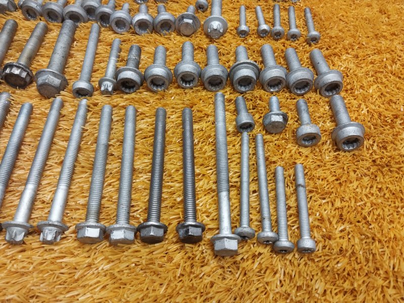 Болты и гайки ДВС, 1100 рублей, Красноярск