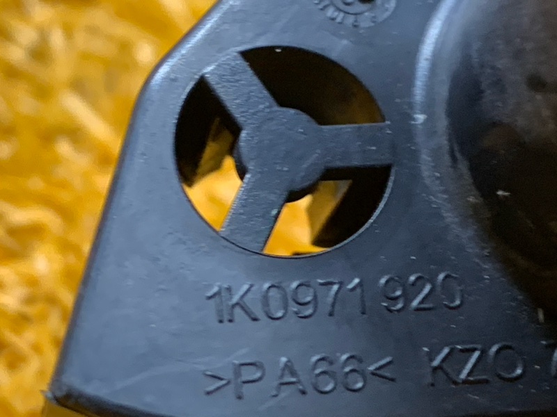 Клемма аккумулятора плюс, 500 рублей, Красноярск