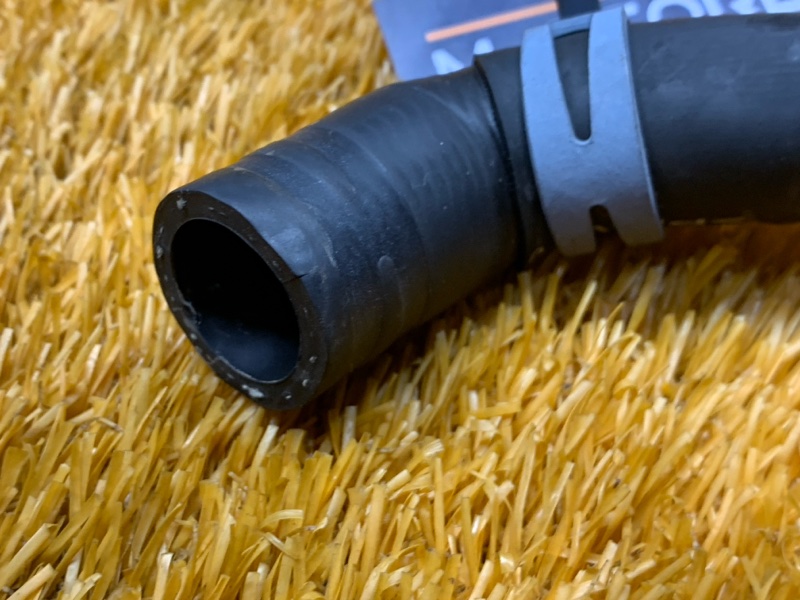 Патрубок системы охлаждения, 300 рублей, Красноярск