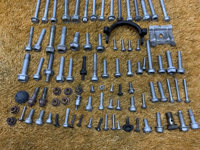 Болты и гайки ДВС, 780 рублей, Красноярск