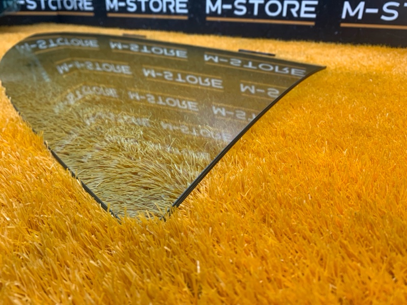 Стекло боковое, 7500 рублей, Красноярск