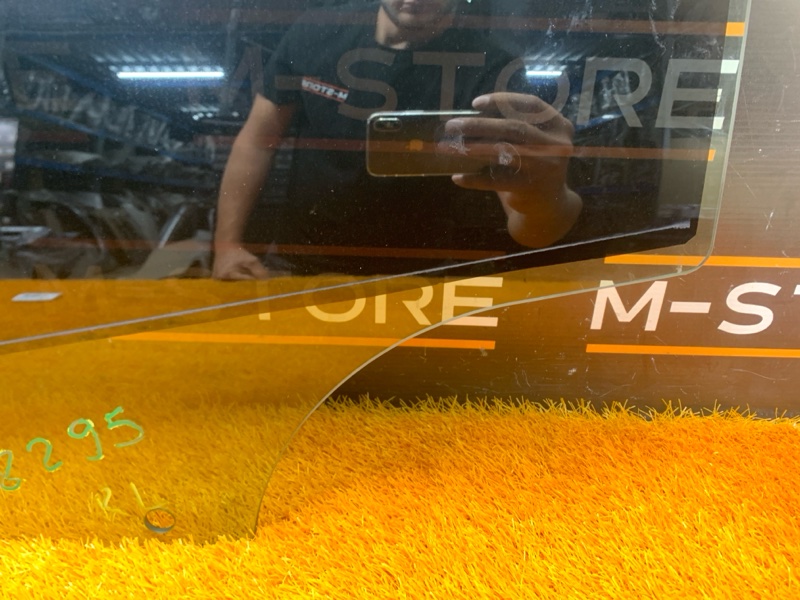 Стекло боковое, 1290 рублей, Красноярск