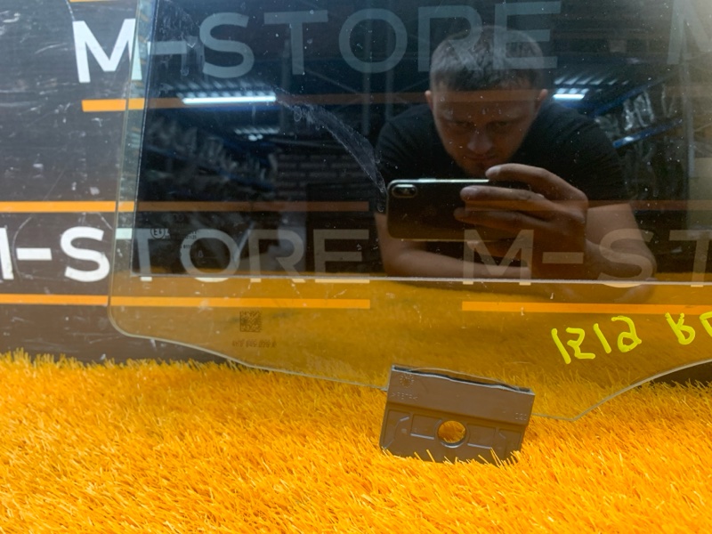 Стекло боковое, 6000 рублей, Красноярск