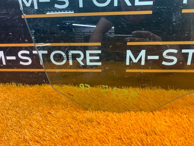 Стекло боковое, 670 рублей, Красноярск