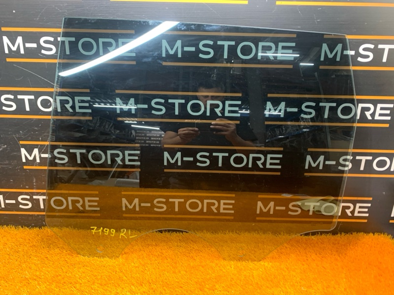 Стекло боковое, 670 рублей, Красноярск