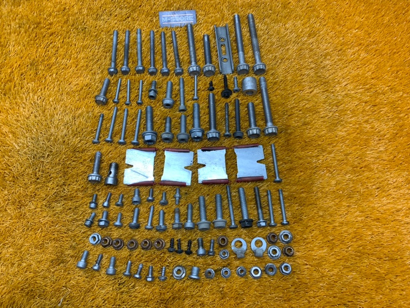 Болты и гайки ДВС, 810 рублей, Красноярск