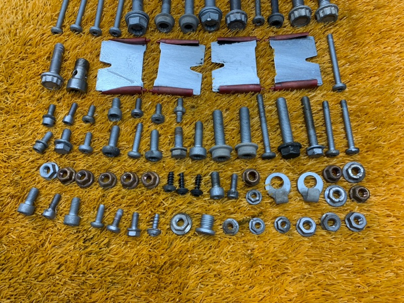 Болты и гайки ДВС, 810 рублей, Красноярск