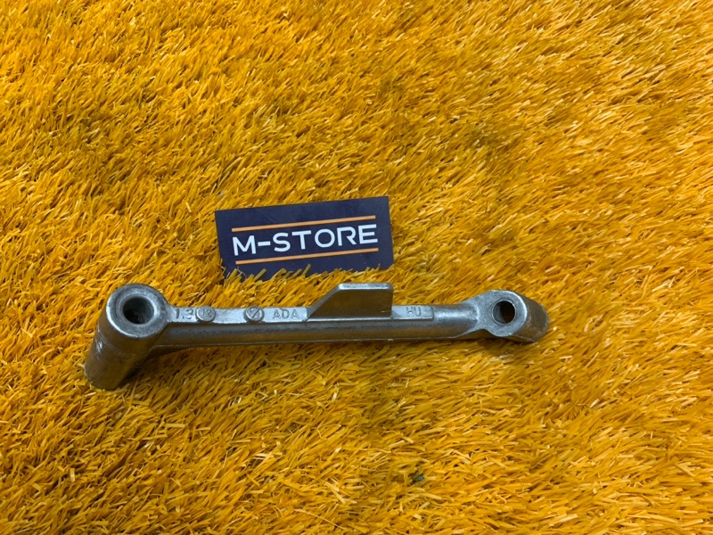 Кронштейн впускного коллектора, 300 рублей, Красноярск