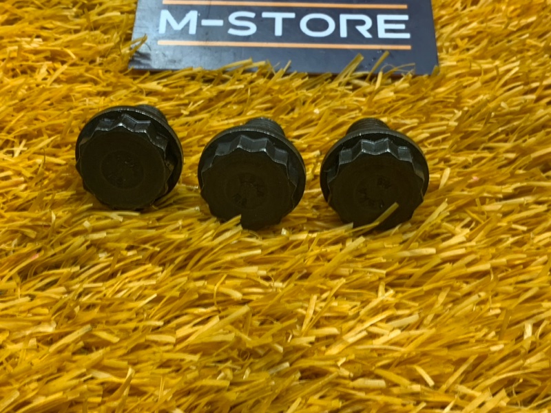 болт гидротрансформатора, 300 рублей, Красноярск