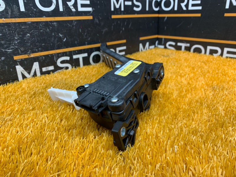 педаль газа, 500 рублей, Красноярск