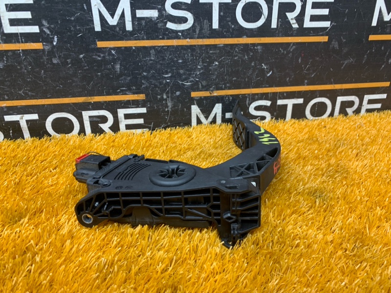 педаль газа, 500 рублей, Красноярск